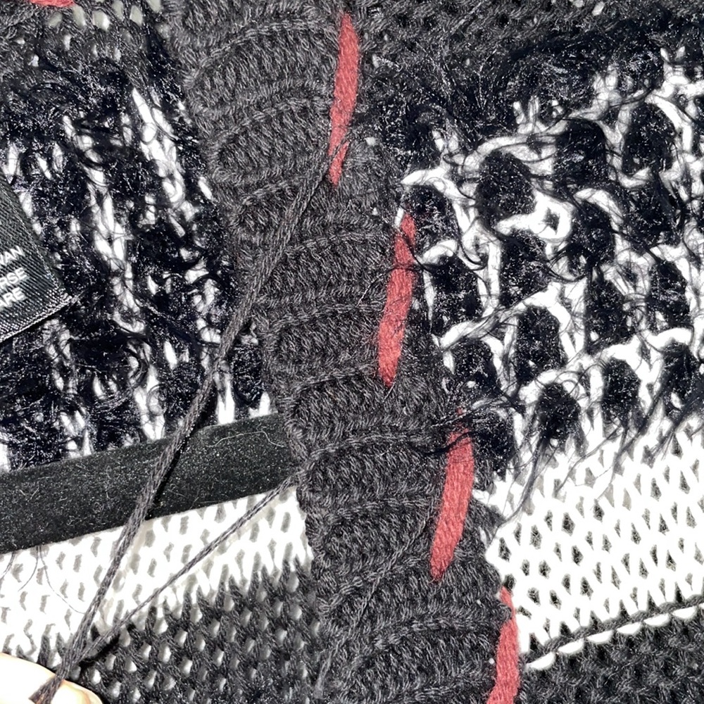 Sweater - Picture 5 of 5